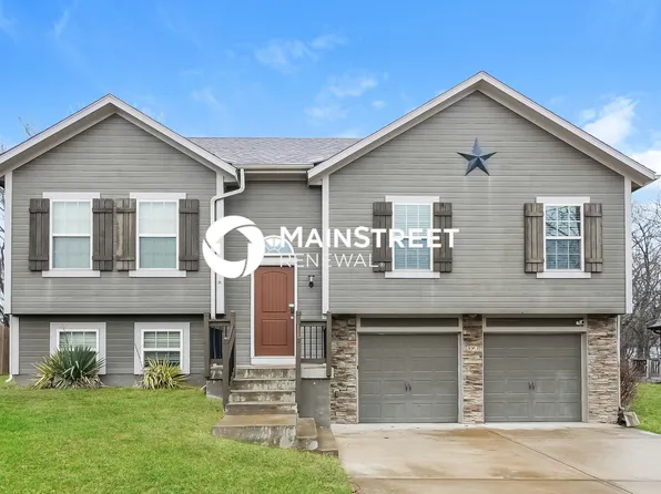 593 Kreisel Dr, Raymore, MO 64083