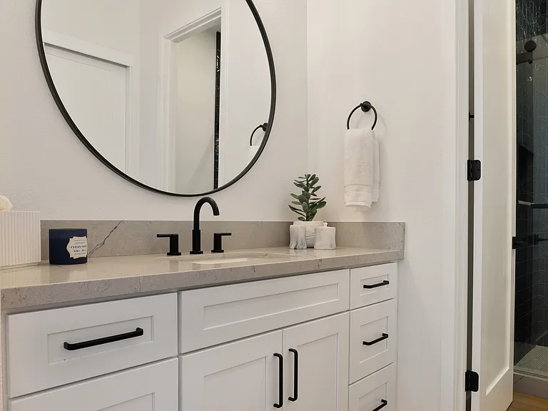 2nd bedroom bathroom