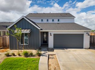 6811 Walkers Glen Ln, Bakersfield, CA 93313