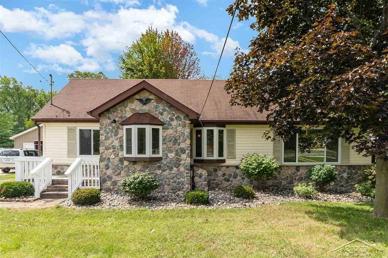 1356 S River Rd, Saginaw, MI 48609 Zillow