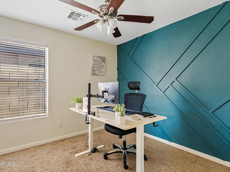10901 W Lewis Ave — Photo 12