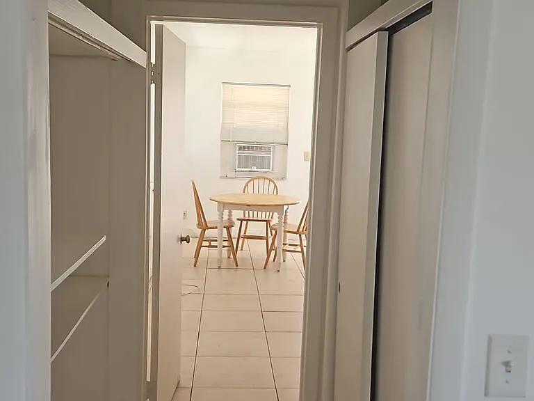 2438 Thomas St #REAR — Photo 7