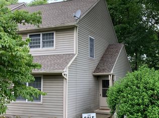 8558 Adams Ct, Hummelstown, PA 17036