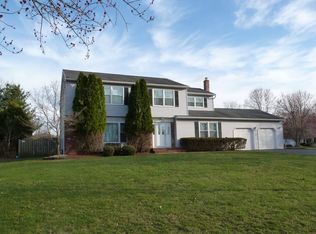 7 Jack Ln, Marlboro, NJ 07746