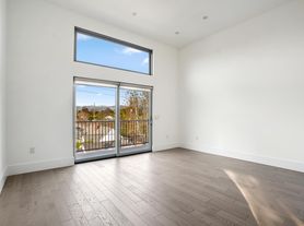 11611 Moorpark St, North Hollywood, CA