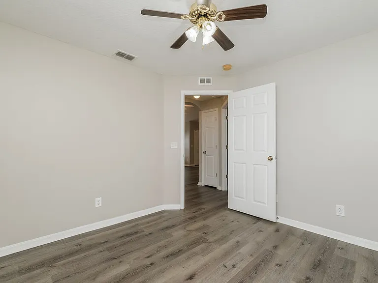 7546 Oxford Garden Cir — Photo 14
