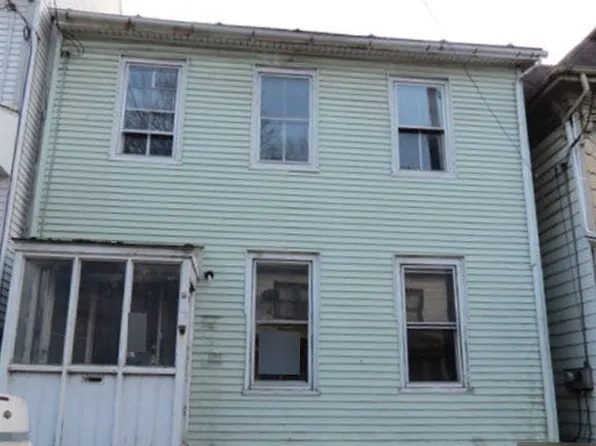 706 E Commerce St, Shamokin, PA 17872