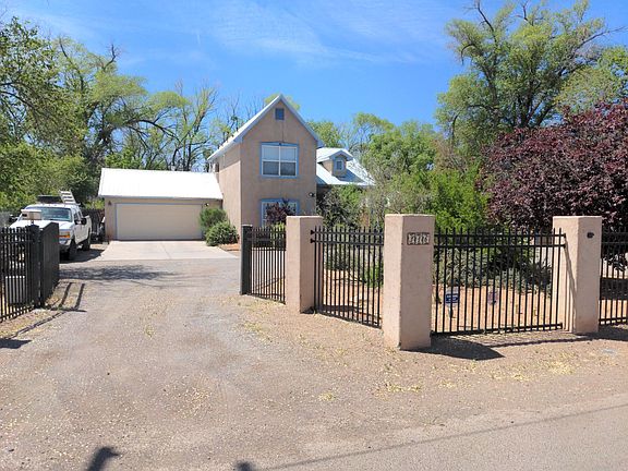 View of the house from the street