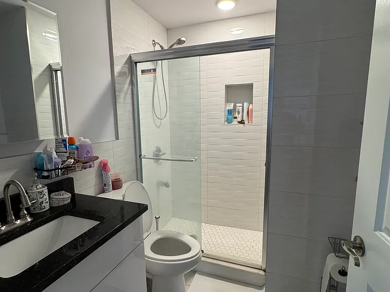 1111 Ridge Ave #B2 — Photo 3