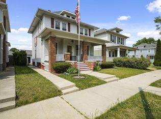 2906 Wright Ave, Racine, WI 53405