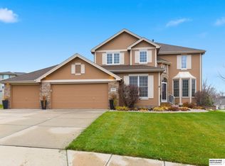 18202 Howard St, Elkhorn, NE 68022