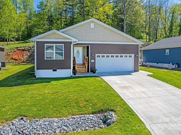 47 Meadow Creek Ln, Etowah, NC 28729