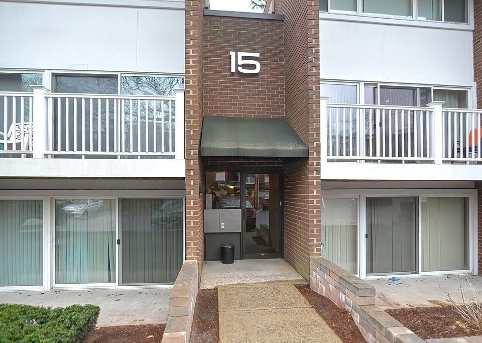 1st image of 15 Jones Ter APT 1