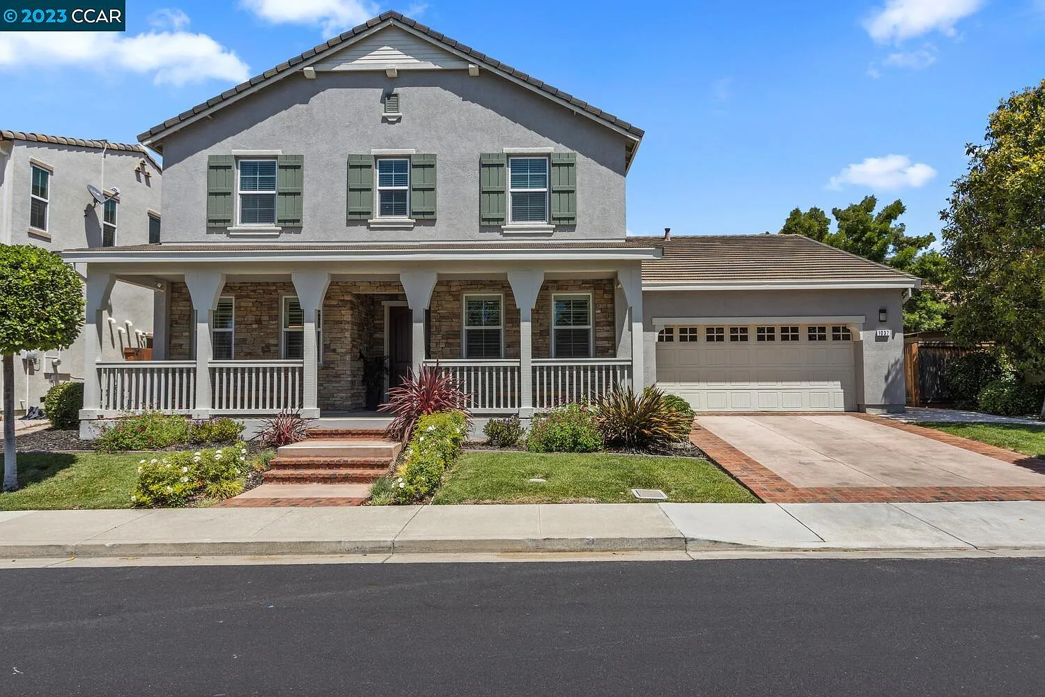 1037 Martinez Dr photo 1