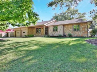 306 S Brook Forest Rd, Derby, KS 67037