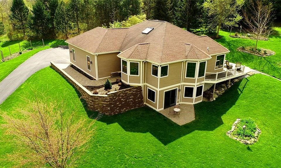 1st image of 7685 Gregg Rd