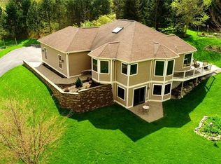7685 Gregg Rd, Bloomfield, NY 14469