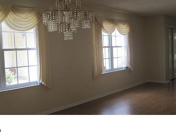 2nd image of 169 Goldfinch Dr