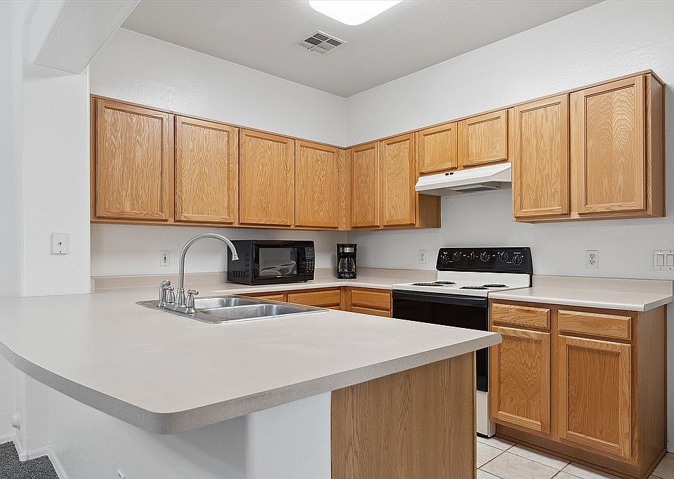 1st image of 805 S Sycamore St #130