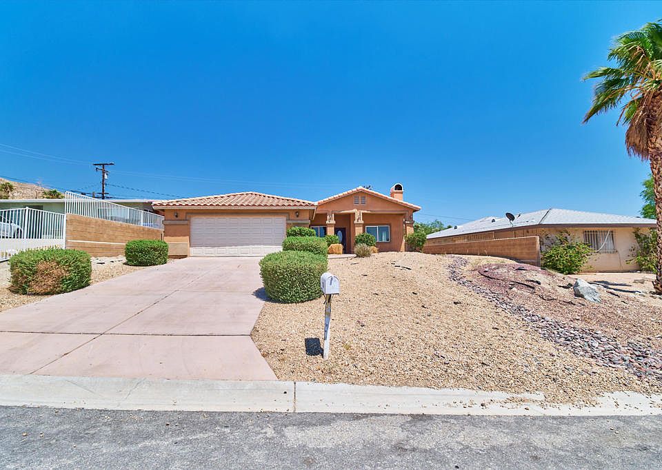 1st image of 11136 Pomelo Dr