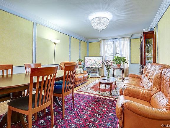 4th image of 6725 Dartmouth St APT 7H