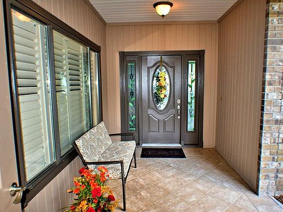 2nd image of 124 Odin Dr