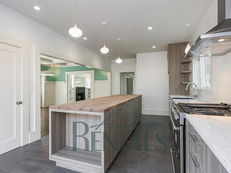 485 Boulevard Way — Photo 11