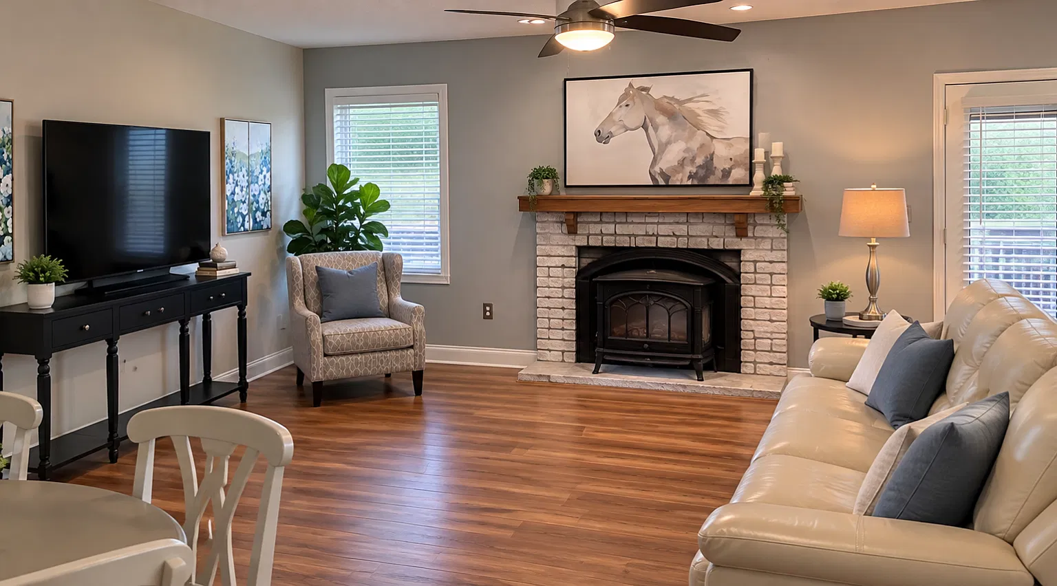 2 bed, 1700 sqft, $2,200 — Photo 2