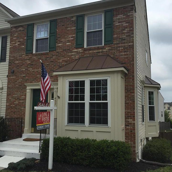 1st image of 457 Silverbell Ter NE
