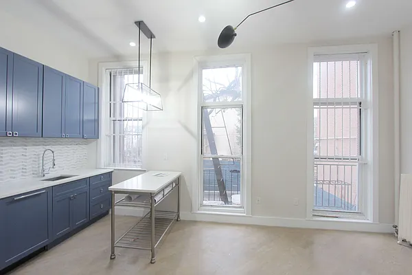 Rented by Prime Block Realty, LLC | media 30