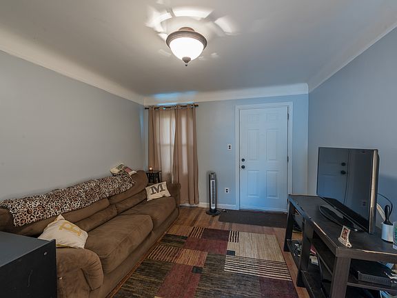 5th image of 12020 Cavell St