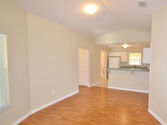 3rd image of 1493 Minneapolis Ave