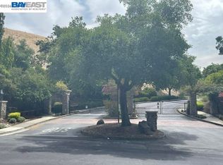 1934 Beacon Ridge Ct, Walnut Creek, CA 94597