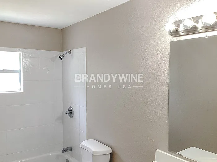 803 E Baker St — Photo 17