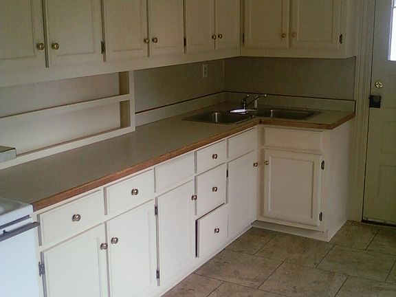 2nd image of 1411 Queen Ann St