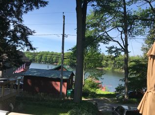 8 Tulip Tree Ln, Pennellville, NY 13132