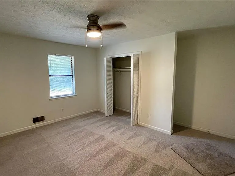 111 Doves Ln — Photo 6