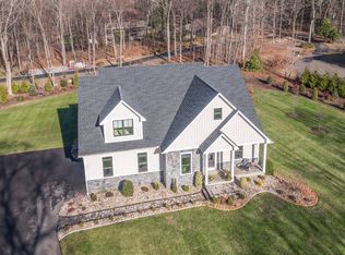 7 Dogwood Ct, Woodbridge, CT 06525