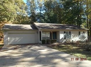 901 Edgehill Dr, Benton, AR 72015