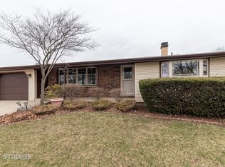 1108 Beechwood Rd, Buffalo Grove, IL 60089