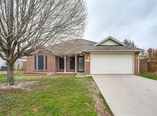 245 Whitestone Way, Weatherford, TX 76085