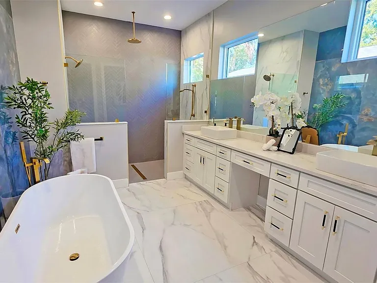 1156 Cocoanut Ave — Photo 27
