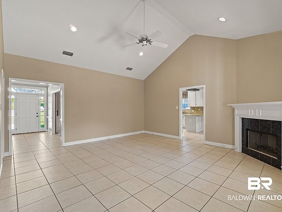 4th image of 31250 Oakridge Ct