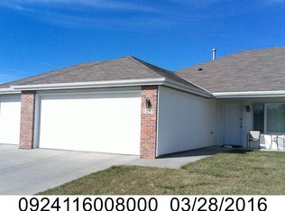 7233 S 16th St, Lincoln, NE 68512