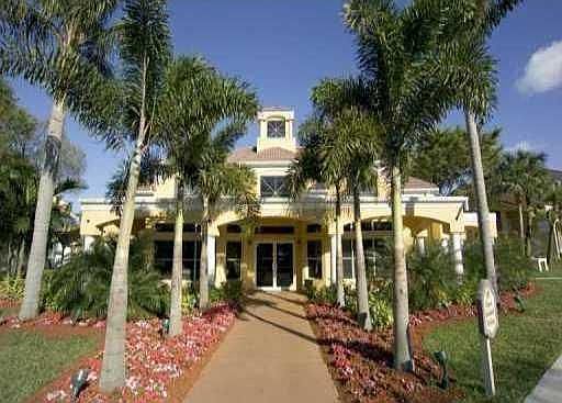 Clubhouse - front entrance