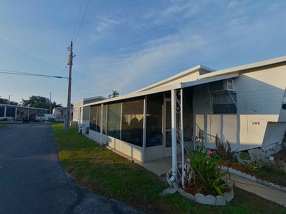 2nd image of 2701 34th St N #203