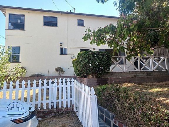 4th image of 2609 Voorhees Ave #60606063