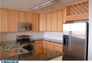 2nd image of 111 S 15th St Penthouse P106