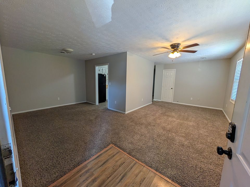 1st image of 306 Molloy Ct #306