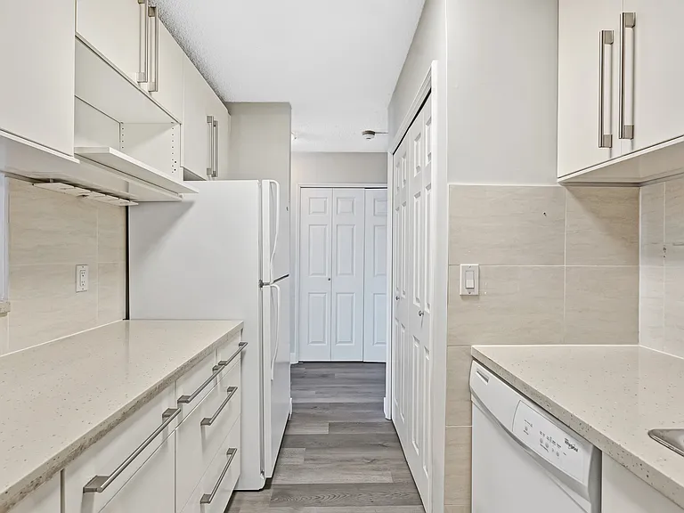 8040 Blundell Rd — Photo 34